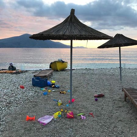 Appartamento Karaburun Sunset Beach Orikum Esterno foto