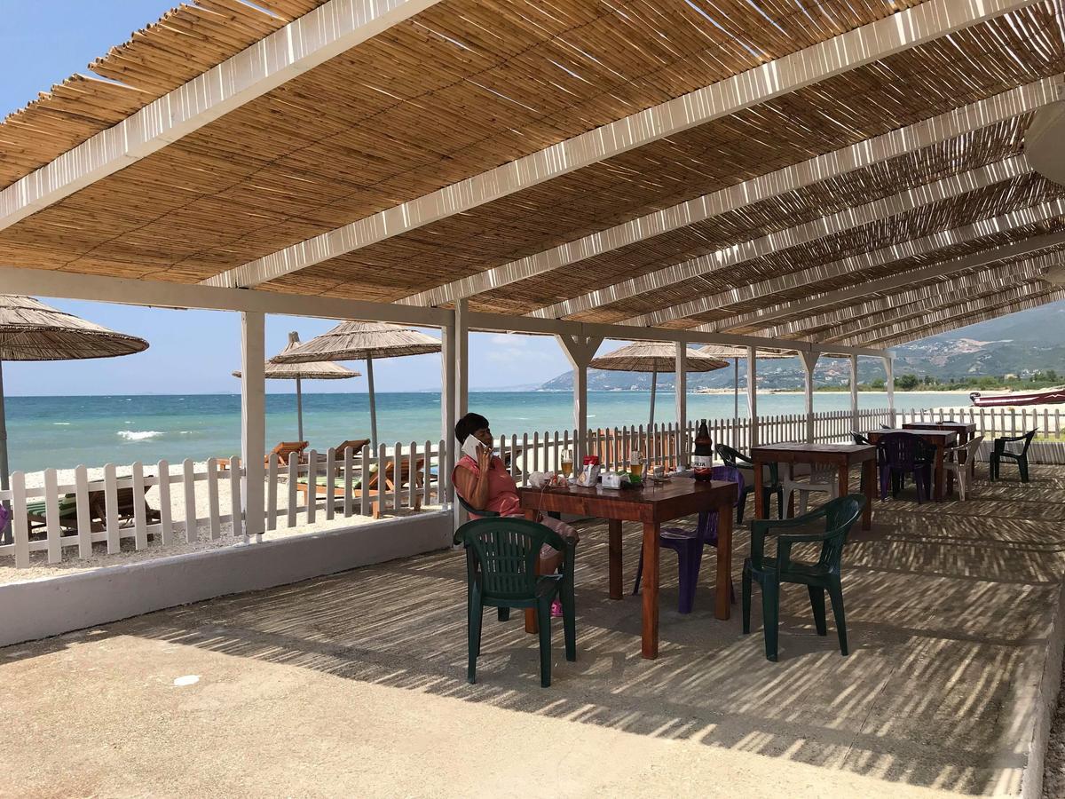 Appartamento Karaburun Sunset Beach Orikum Esterno foto