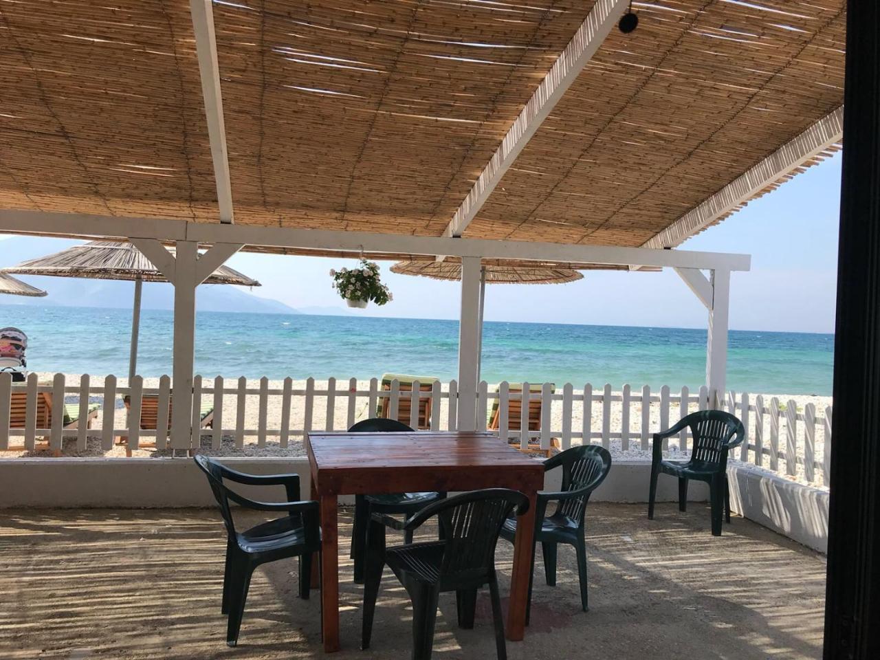 Appartamento Karaburun Sunset Beach Orikum Esterno foto