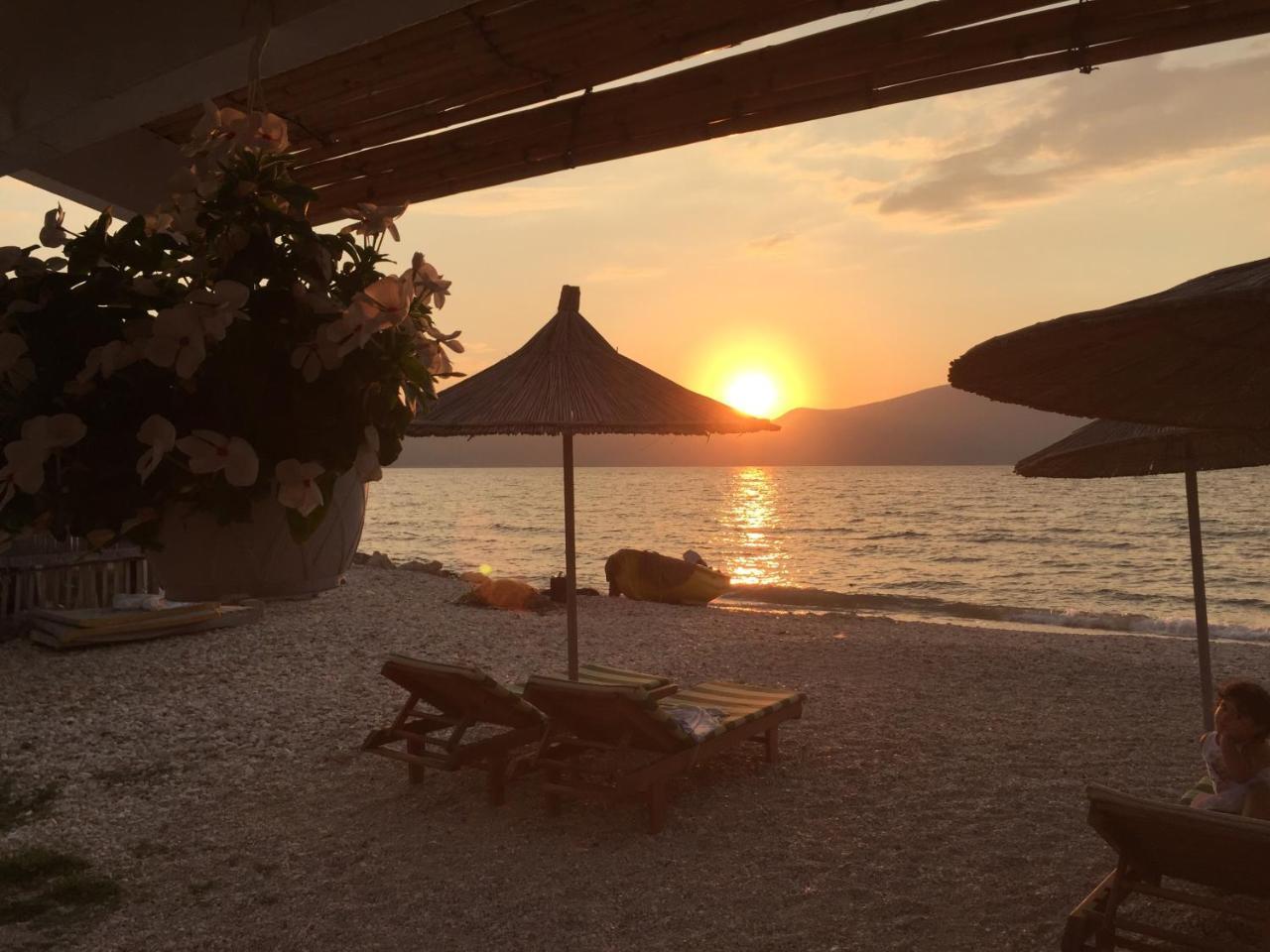 Karaburun Sunset Beach Orikum Esterno foto